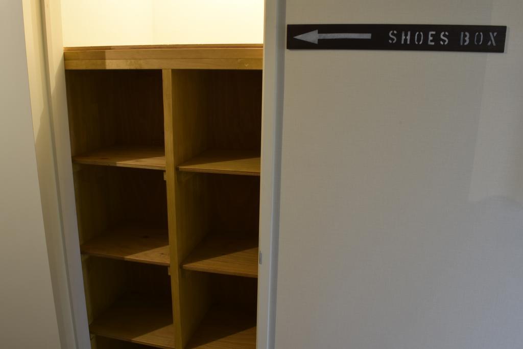 Iza Asakusa Guest House Токио Номер фото